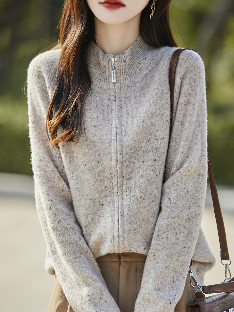 Basic Women’s 100% Merino Wool - огляд і ціна Winter Clothing Colors